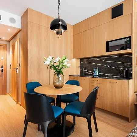 Apartment Flatbook - Center Deo Plaza I