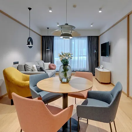 Apartment Flatbook - Center Deo Plaza I